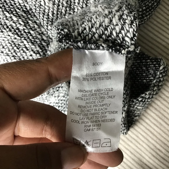 Calvin Klein Quick Dry Performance Sweatshirt - Picture 8 of 8